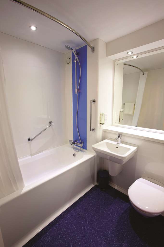 Travelodge Bedford Goldington Road Værelse billede