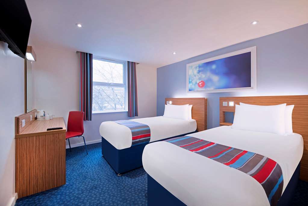 Travelodge Bedford Goldington Road Værelse billede